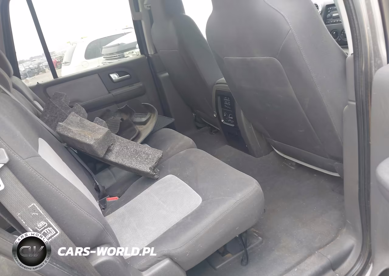 2003 Ford Expedition Xlt VIN:1FMPU16L43LB51643 - 8