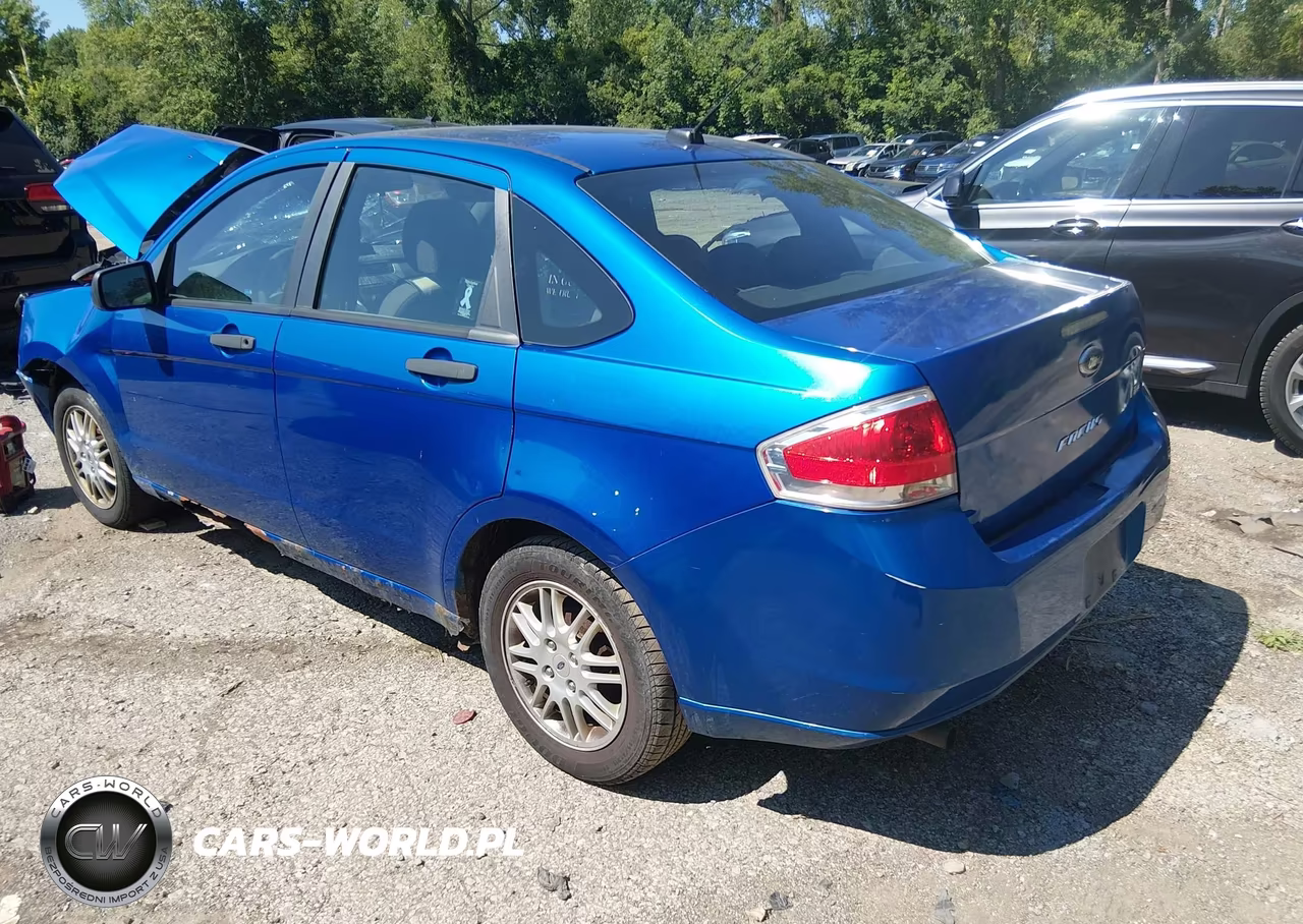 2011 Ford Focus Se VIN:1FAHP3FN5BW144944 - 3