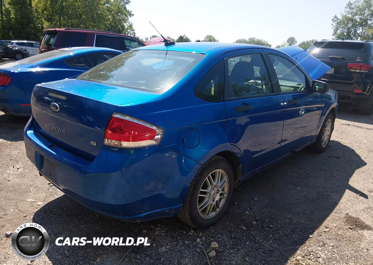 2011 Ford Focus Se VIN:1FAHP3FN5BW144944 - 4