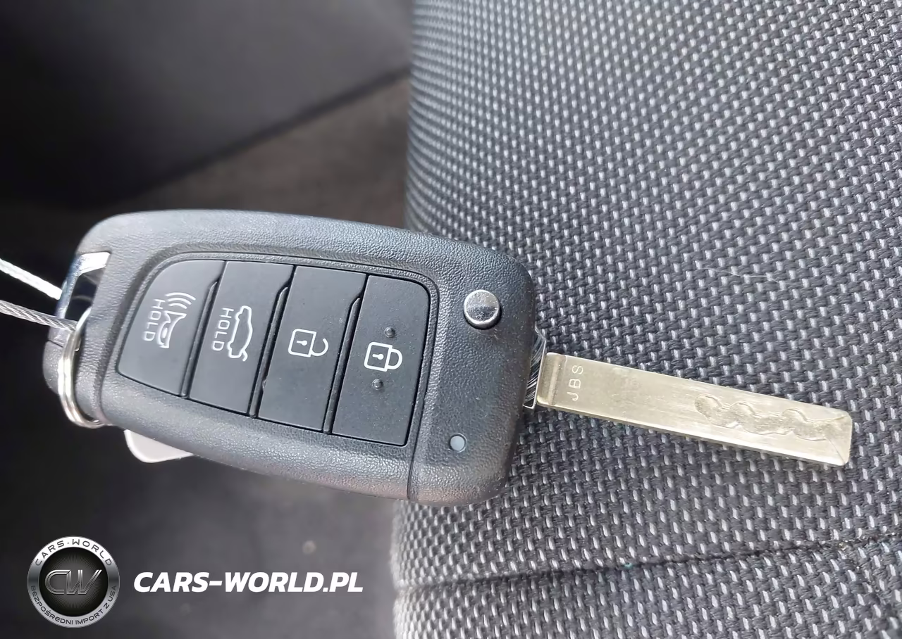 2026 Hyundai Elantra Se VIN:KMHLL4DG5TU105113 - 11