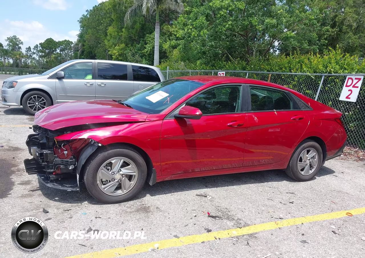 2026 Hyundai Elantra Se VIN:KMHLL4DG5TU105113 - 14