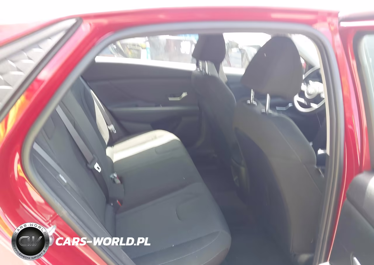 2026 Hyundai Elantra Se VIN:KMHLL4DG5TU105113 - 8