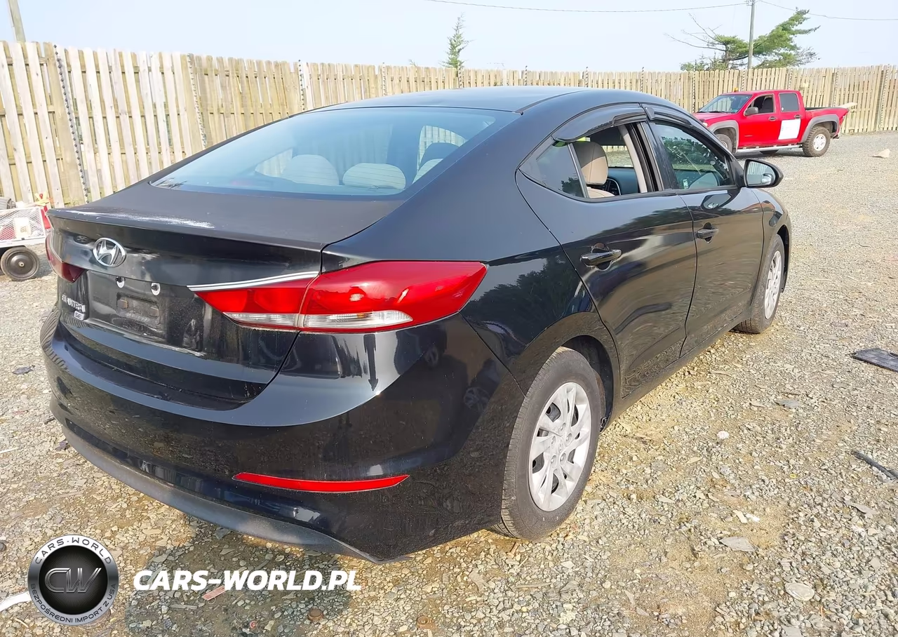 2018 Hyundai Elantra Se VIN:KMHD74LF6JU612245 - 4