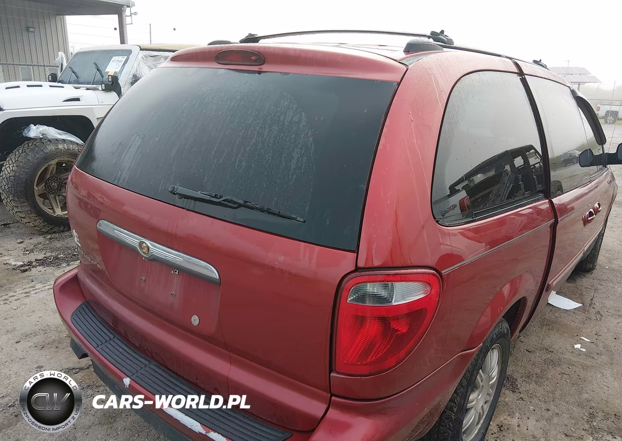 2005 Chrysler Town & Country Touring VIN:2C4GP54L85R582213 - 4