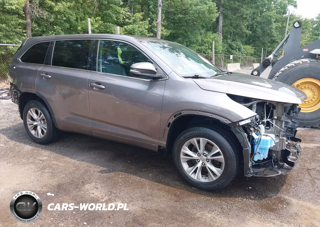2014 Toyota Highlander Le Plus V6