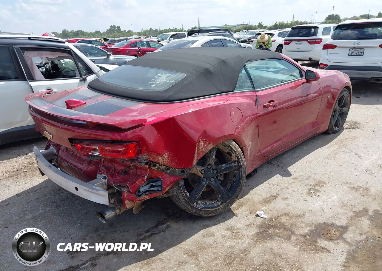 2017 Chevrolet Camaro 2Lt VIN:1G1FD3DX3H0114568 - 4