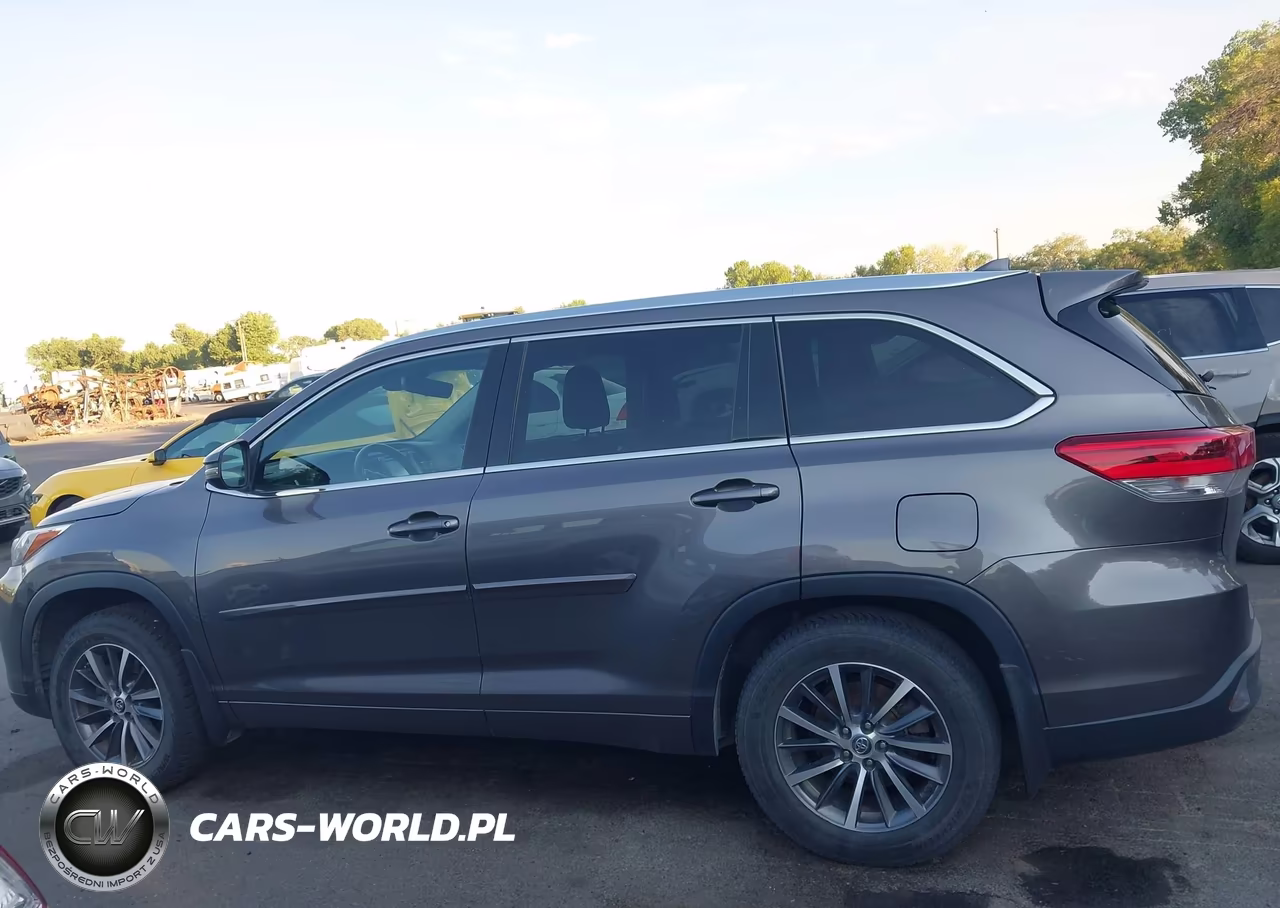 2017 Toyota Highlander Xle VIN:5TDJZRFH9HS425155 - 14