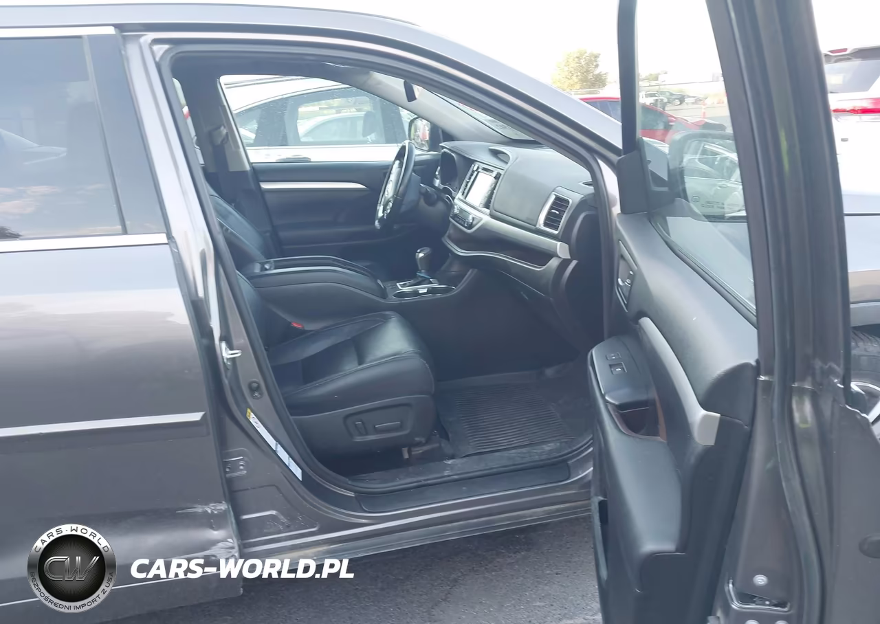 2017 Toyota Highlander Xle VIN:5TDJZRFH9HS425155 - 5
