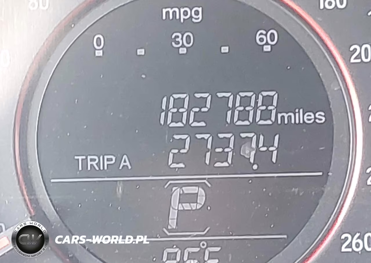 2016 Honda Accord Sport VIN:1HGCR2F50GA143909 - 15
