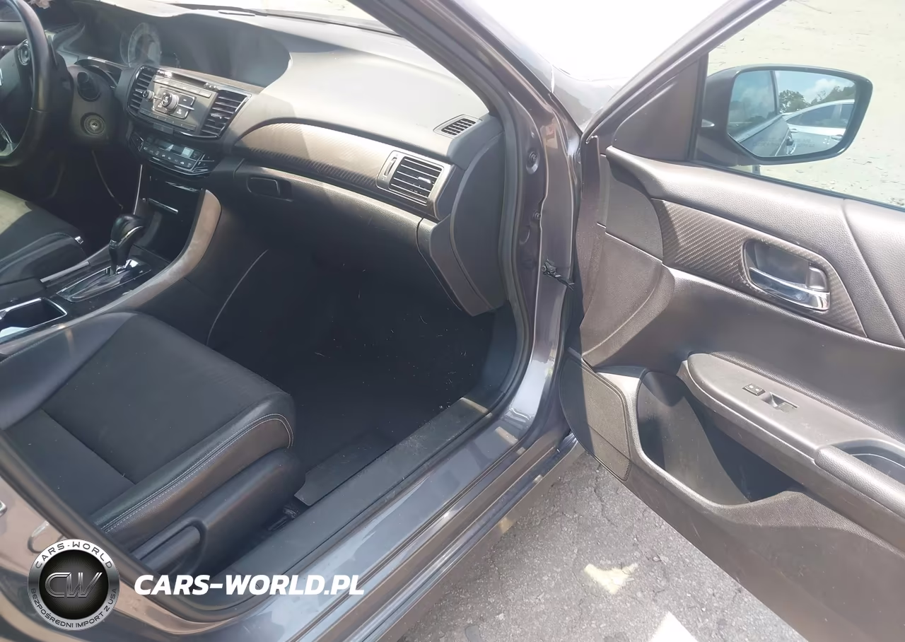 2016 Honda Accord Sport VIN:1HGCR2F50GA143909 - 5