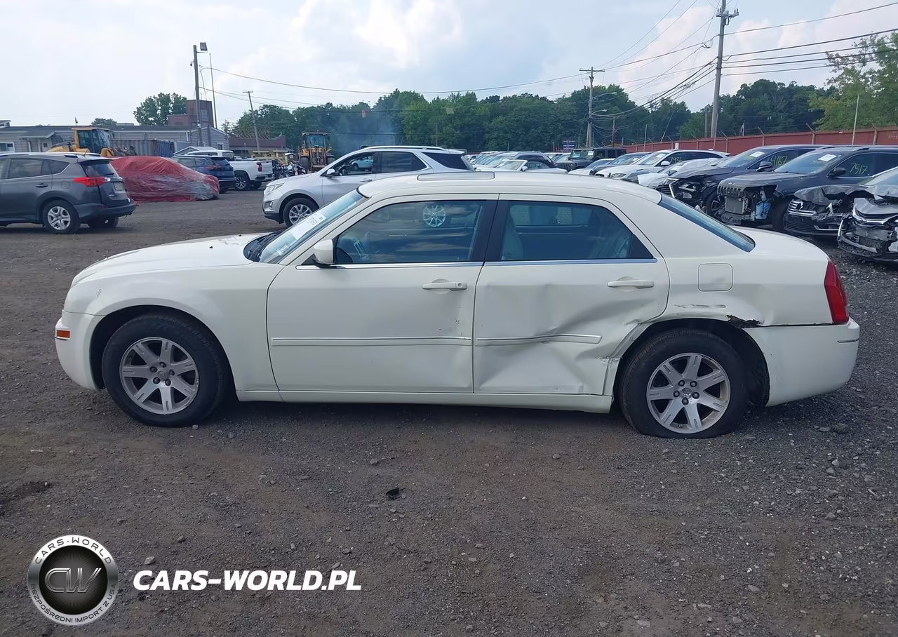 2007 Chrysler 300 Touring VIN:2C3KA53G67H896875 - 14