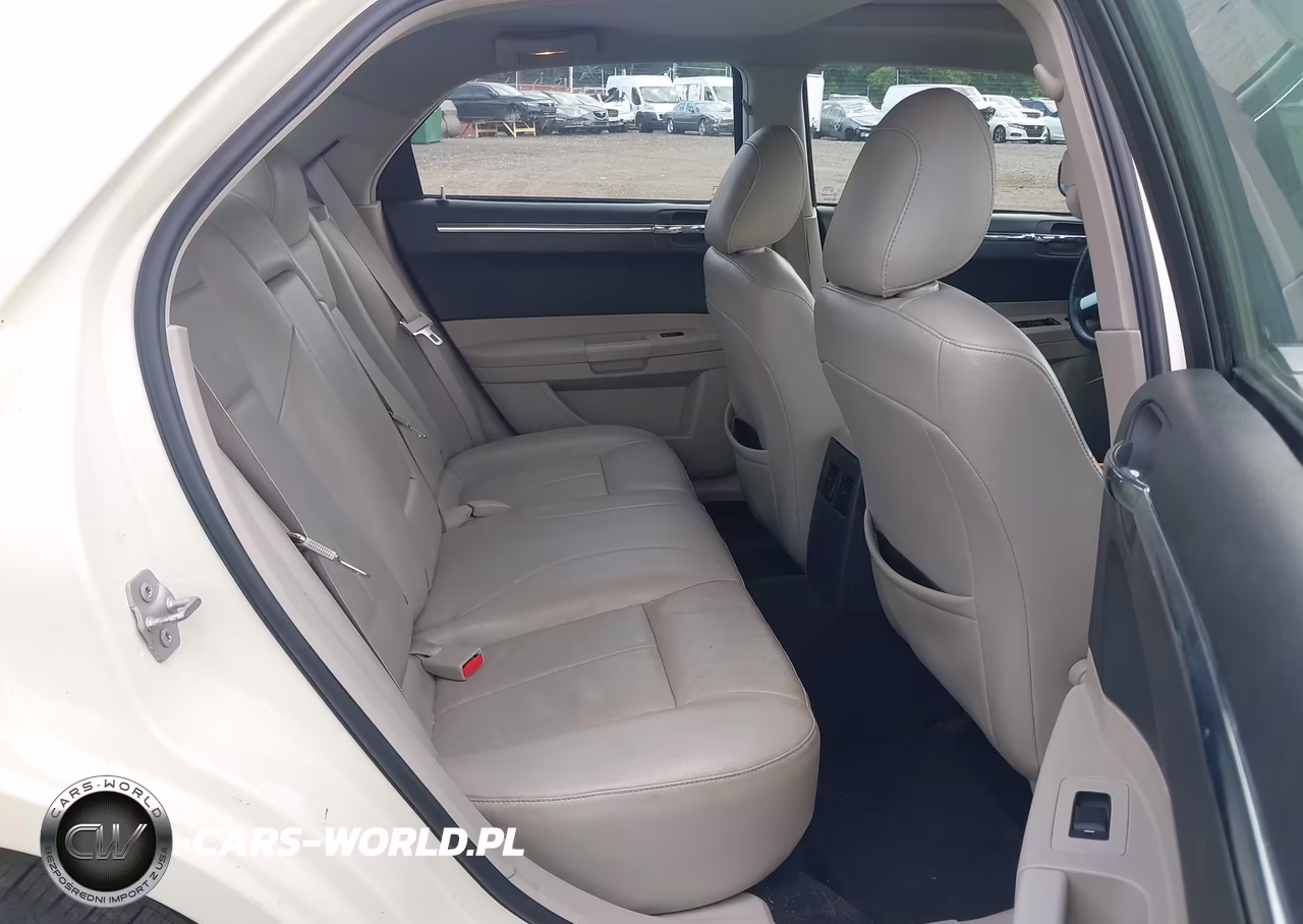 2007 Chrysler 300 Touring VIN:2C3KA53G67H896875 - 8