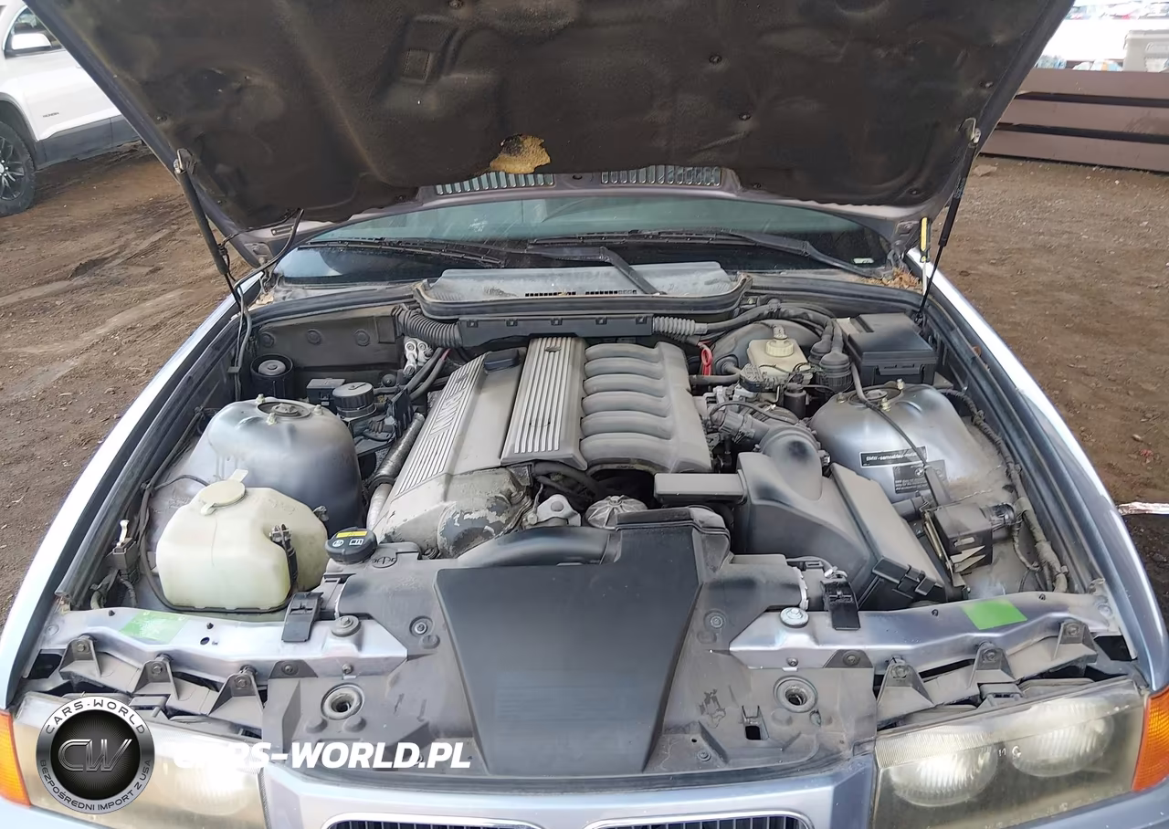 1994 BMW 325 Ic Automatic VIN:WBABJ6323RJD35220 - 10