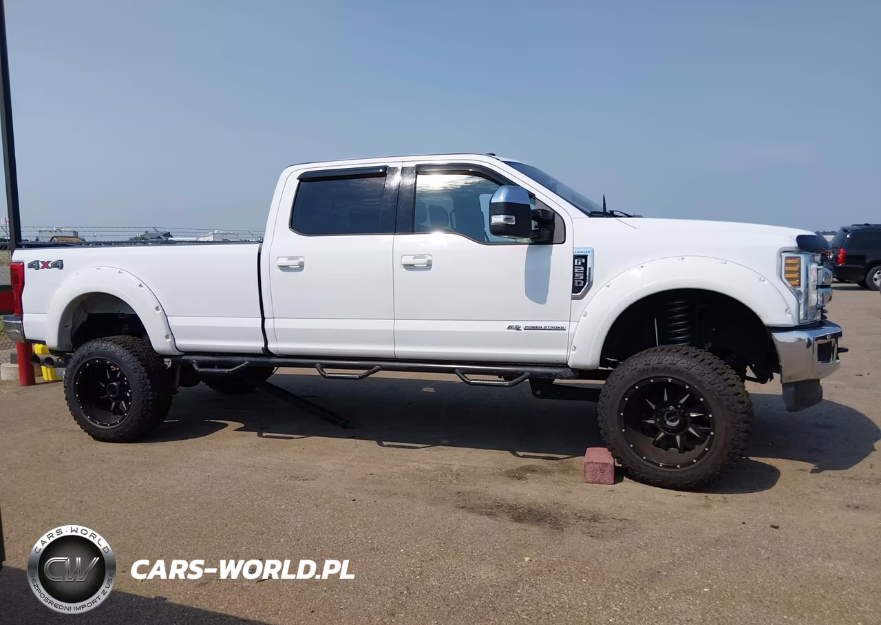 2018 Ford F-250 Xlt VIN:1FT7W2BT6JEC44434 - 13