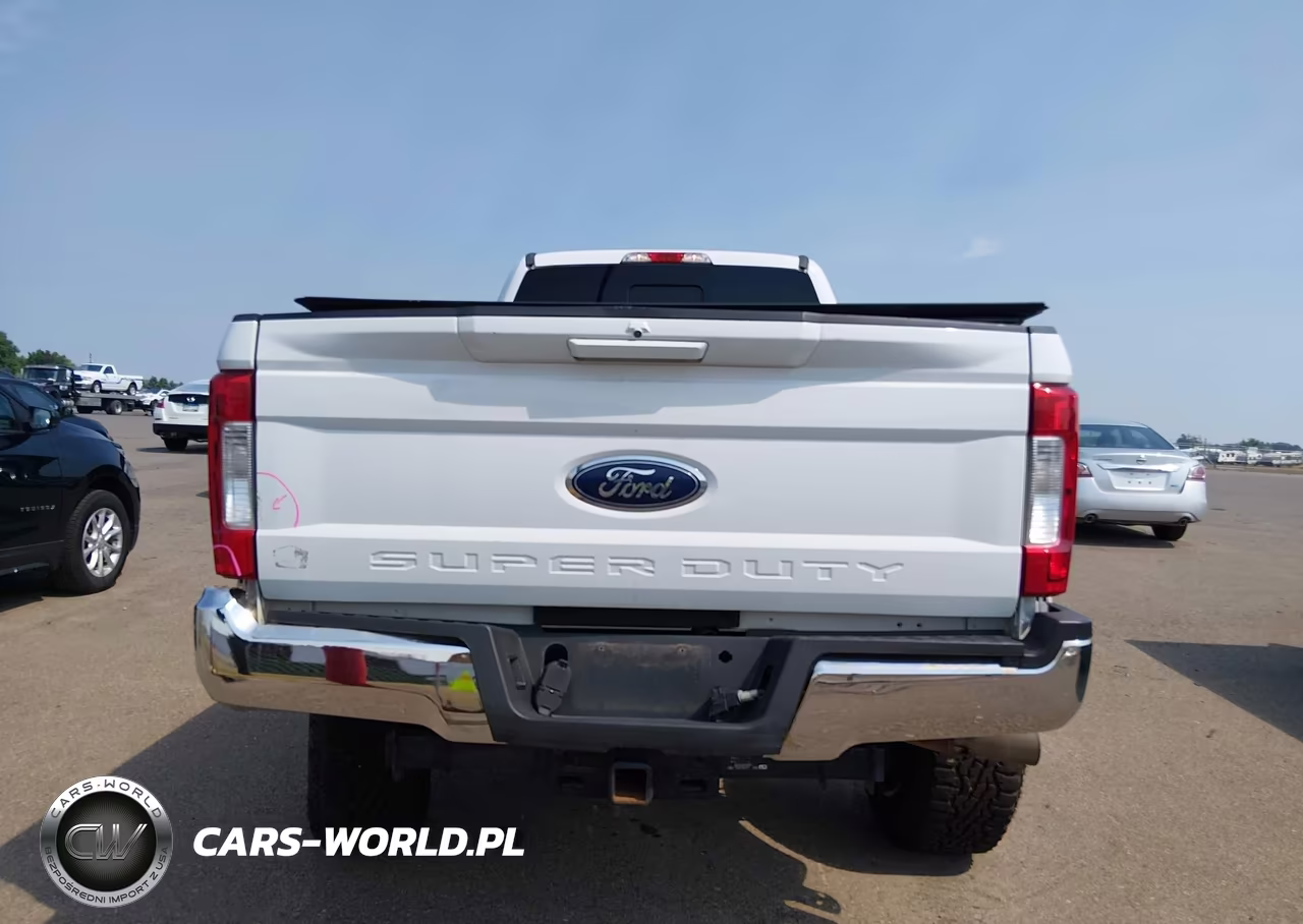 2018 Ford F-250 Xlt VIN:1FT7W2BT6JEC44434 - 16