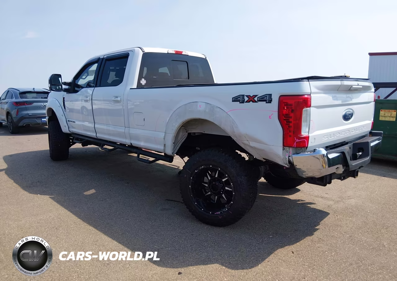 2018 Ford F-250 Xlt VIN:1FT7W2BT6JEC44434 - 3
