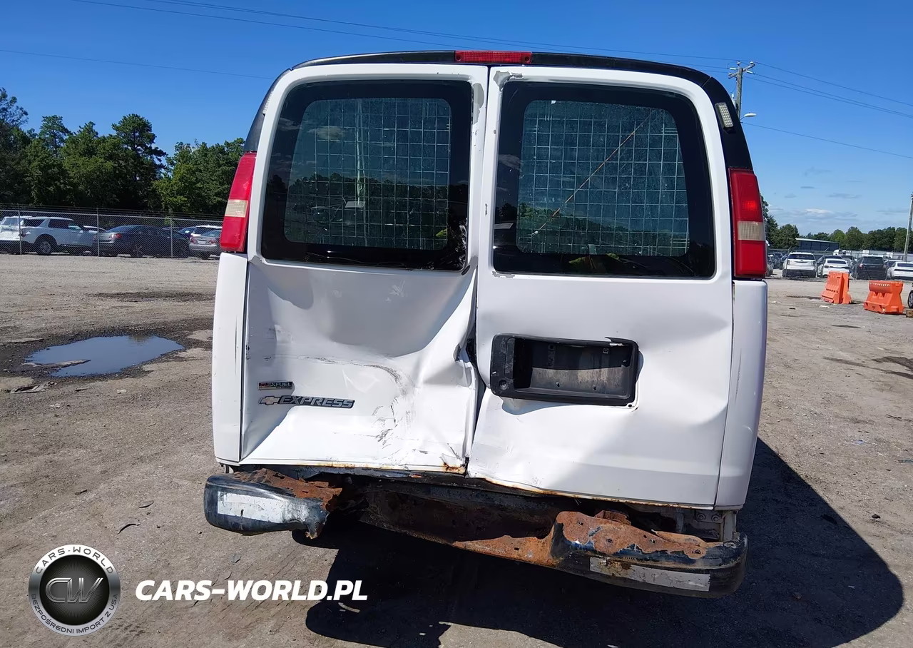 2010 Chevrolet Express 2500 Work Van VIN:1GCZGFAA3A1120741 - 6