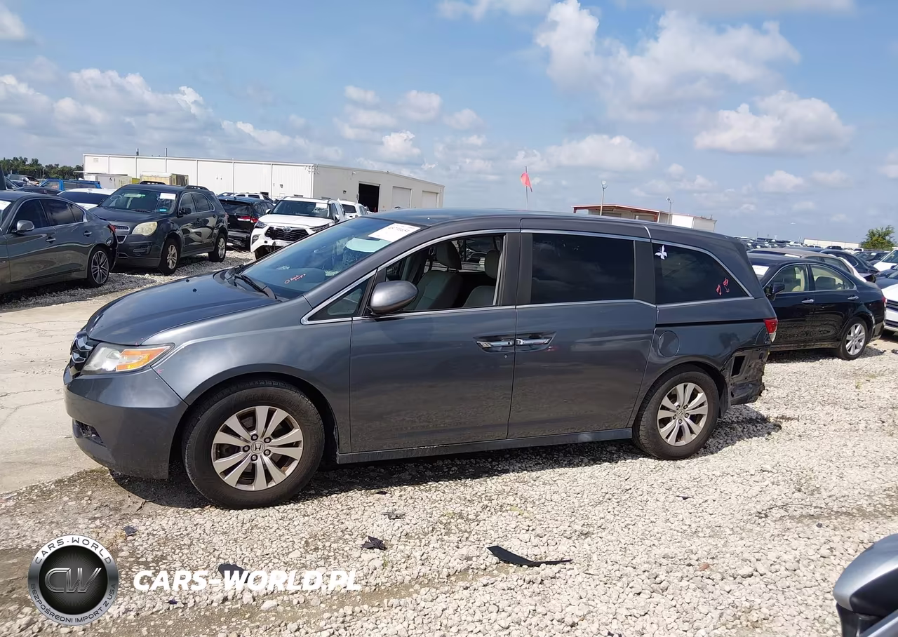 2016 Honda Odyssey Se VIN:5FNRL5H31GB025236 - 14