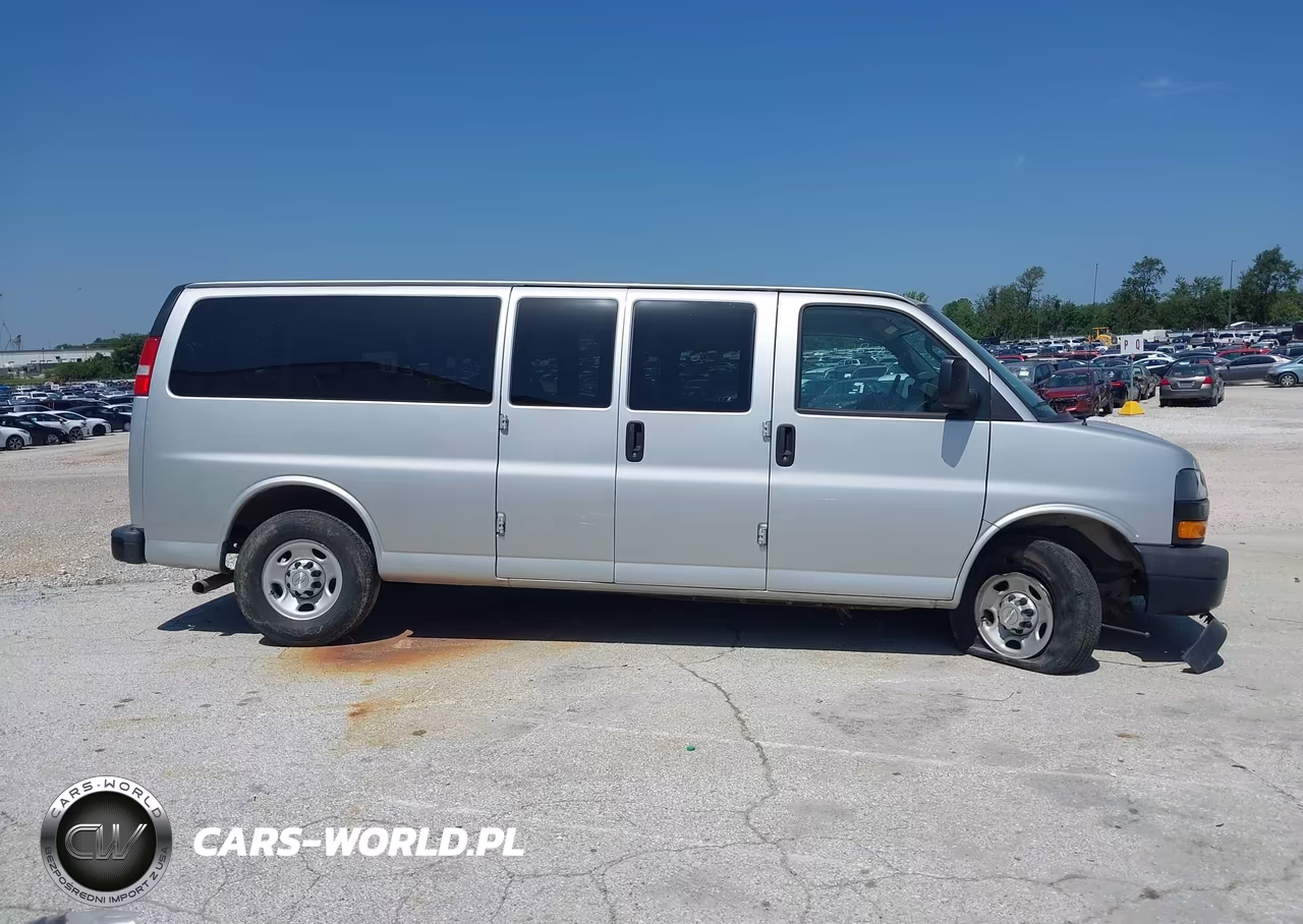 2020 Chevrolet Express Passenger Rwd 3500 Extended Wheelbase Ls VIN:1GAZGNFPXL1256755 - 18