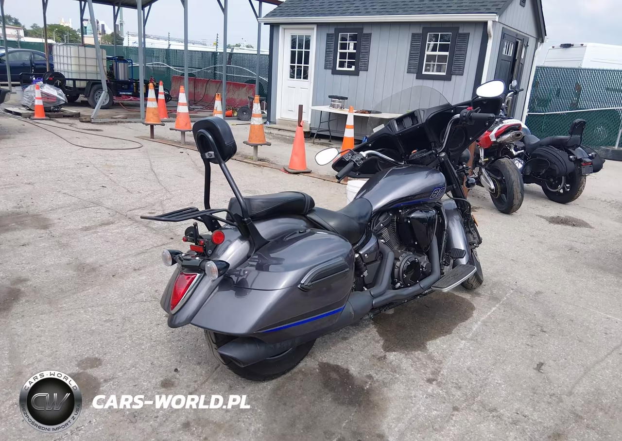 2016 Yamaha Xvs1300 Ct-Ctb VIN:JYAVP32E5GA006713 - 4