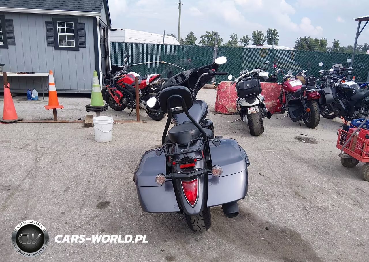 2016 Yamaha Xvs1300 Ct-Ctb VIN:JYAVP32E5GA006713 - 6