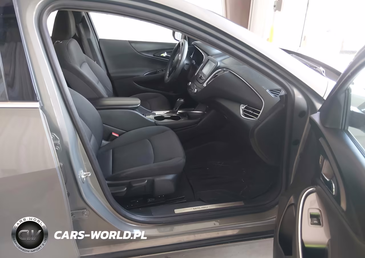 2018 Chevrolet Malibu Lt VIN:1G1ZD5ST5JF180261 - 5