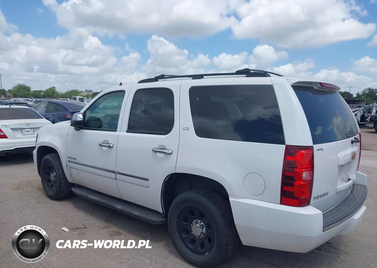 2013 Chevrolet Tahoe Ltz VIN:1GNSKCE08DR285651 - 3
