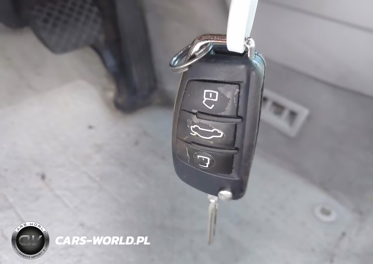 2012 Audi A3 2.0T Premium Plus VIN:WAUMFAFM2CA063936 - 11