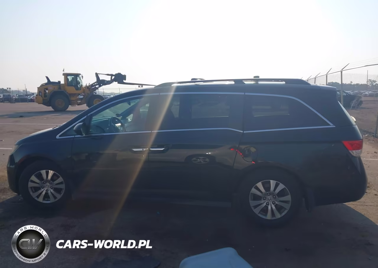 2016 Honda Odyssey Se VIN:5FNRL5H31GB113039 - 14