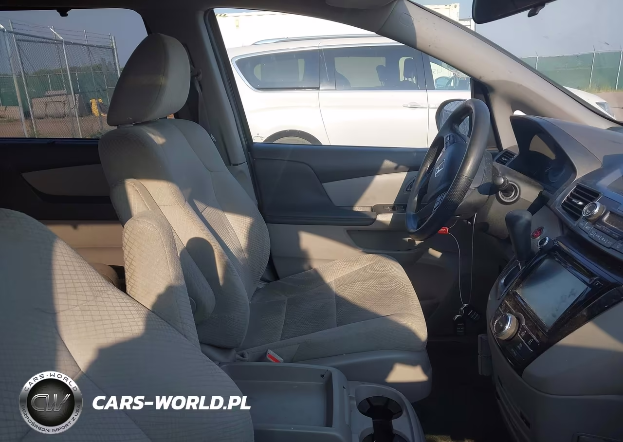 2016 Honda Odyssey Se VIN:5FNRL5H31GB113039 - 5
