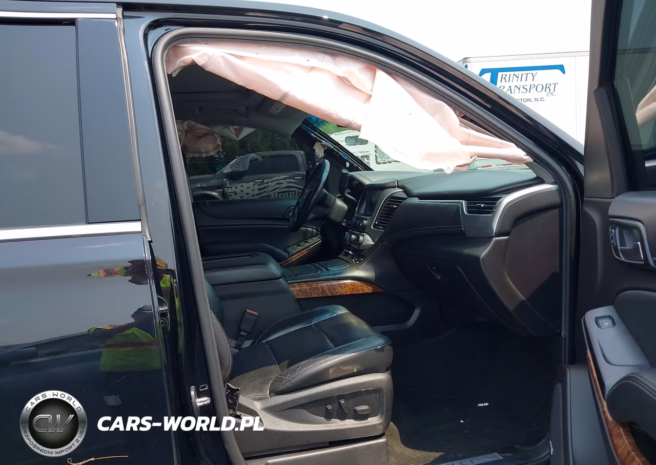 2017 Chevrolet Tahoe Premier VIN:1GNSKCKC4HR171649 - 5