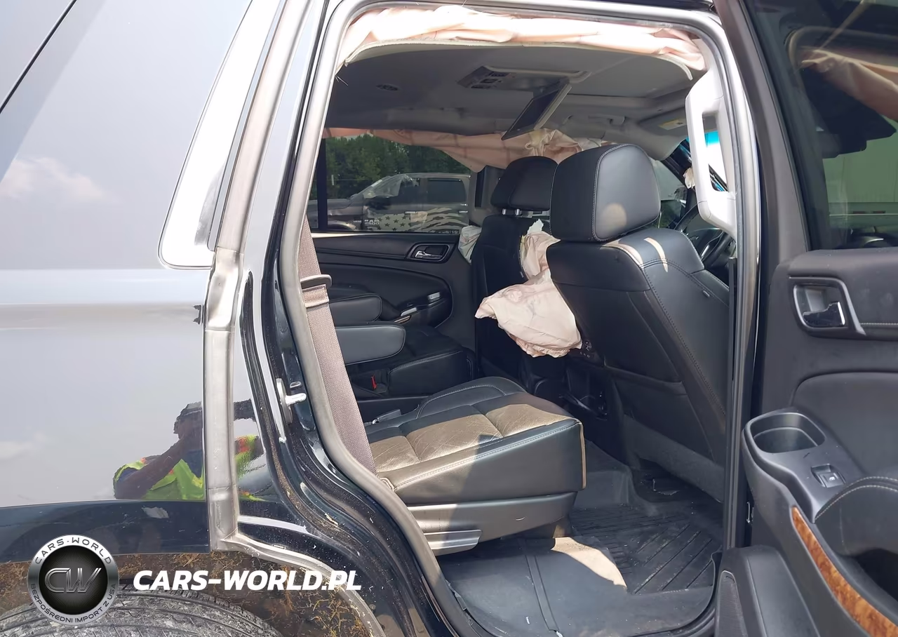 2017 Chevrolet Tahoe Premier VIN:1GNSKCKC4HR171649 - 8