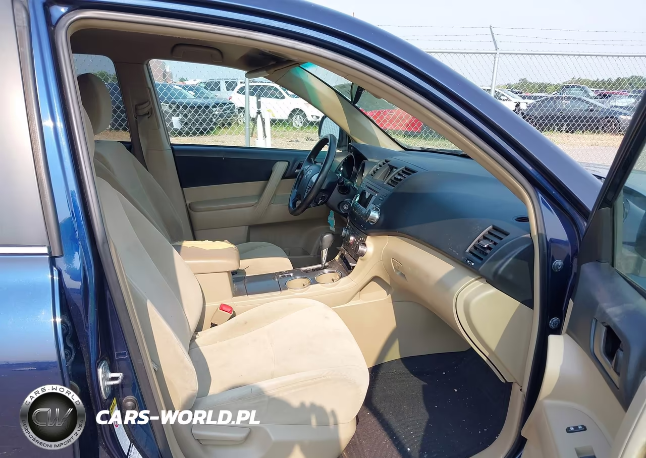 2011 Toyota Highlander Base V6 VIN:5TDBK3EH1BS059965 - 5
