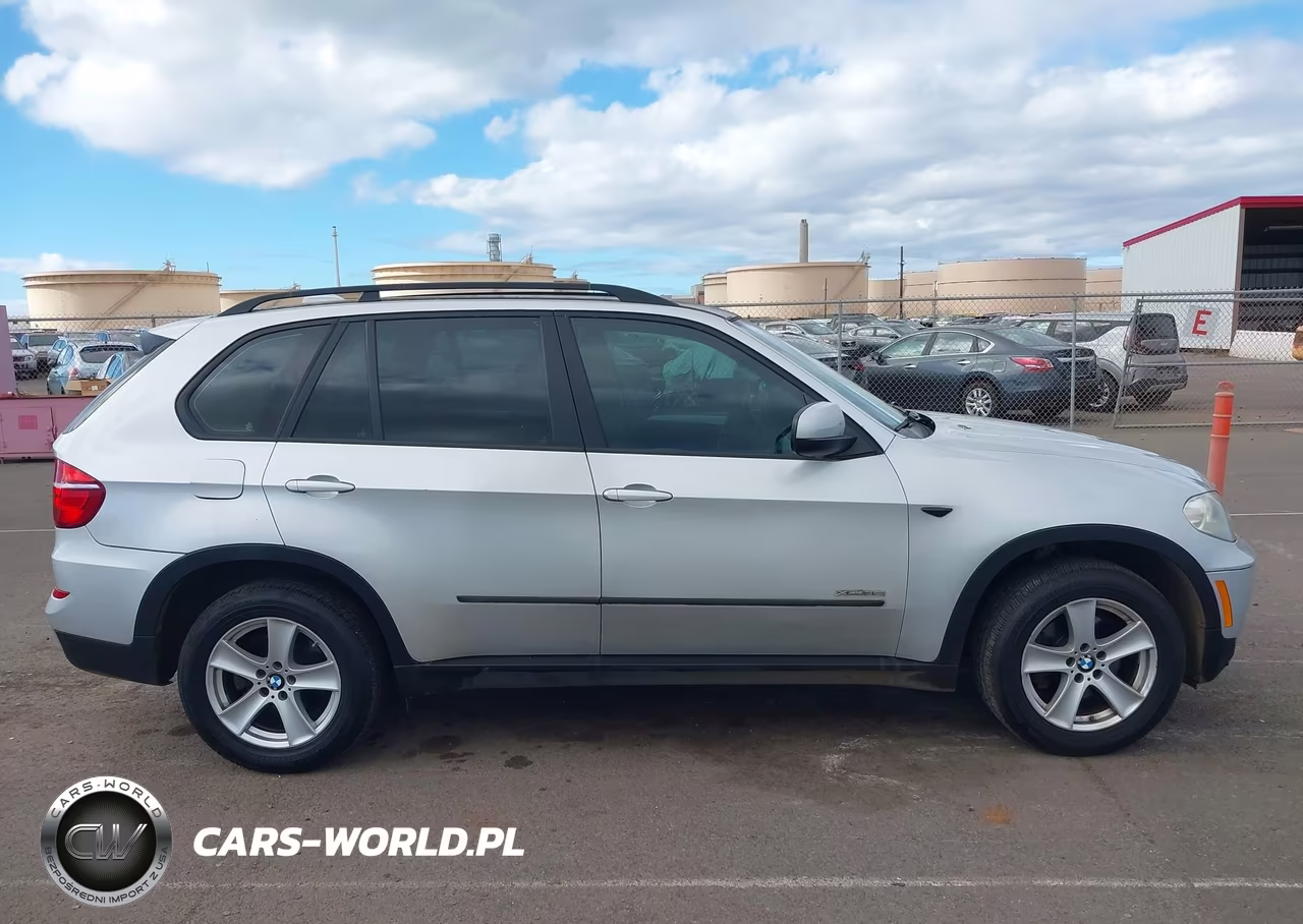 2013 BMW X5 xDrive35I VIN:5UXZV4C55D0B21279 - 13