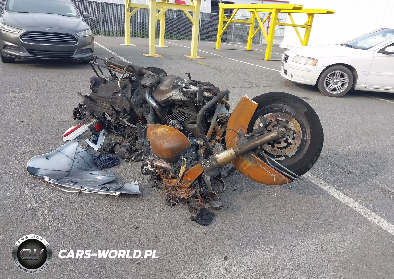 2008 Harley-Davidson Flhtcui VIN:1HD1FC4158Y620815 - 2