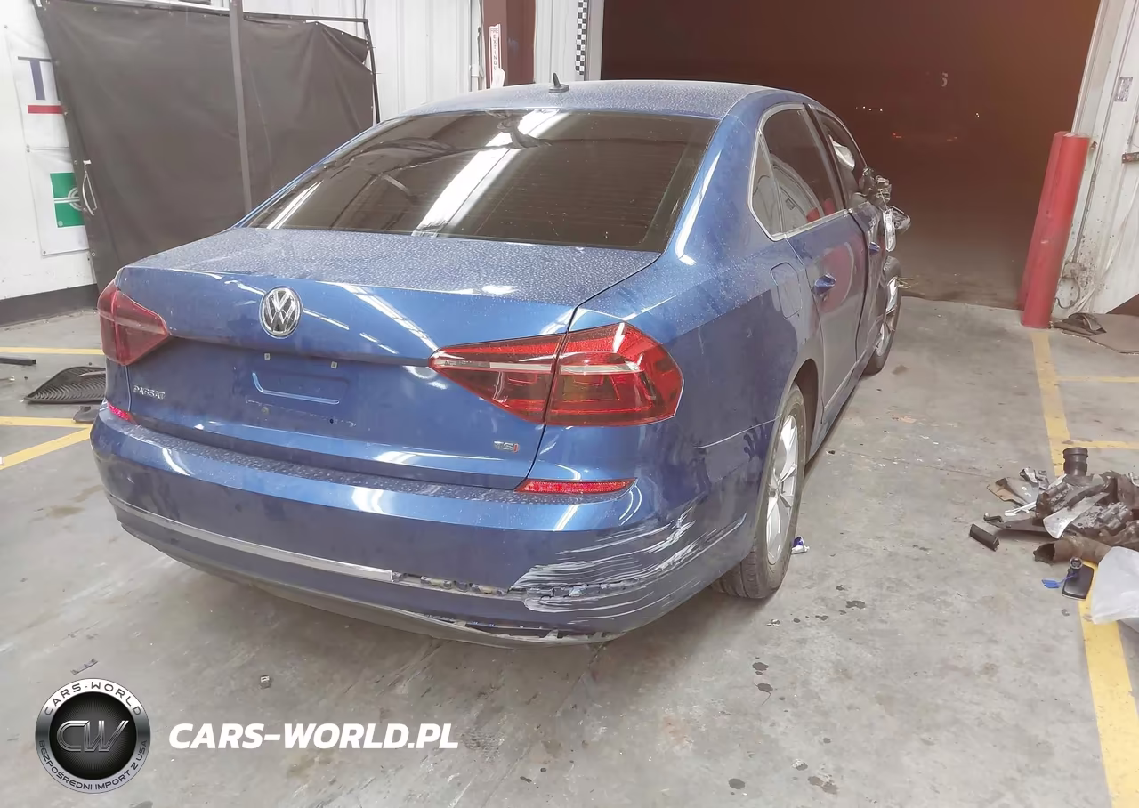 2017 Volkswagen Passat 1.8T S VIN:1VWAT7A37HC012358 - 4