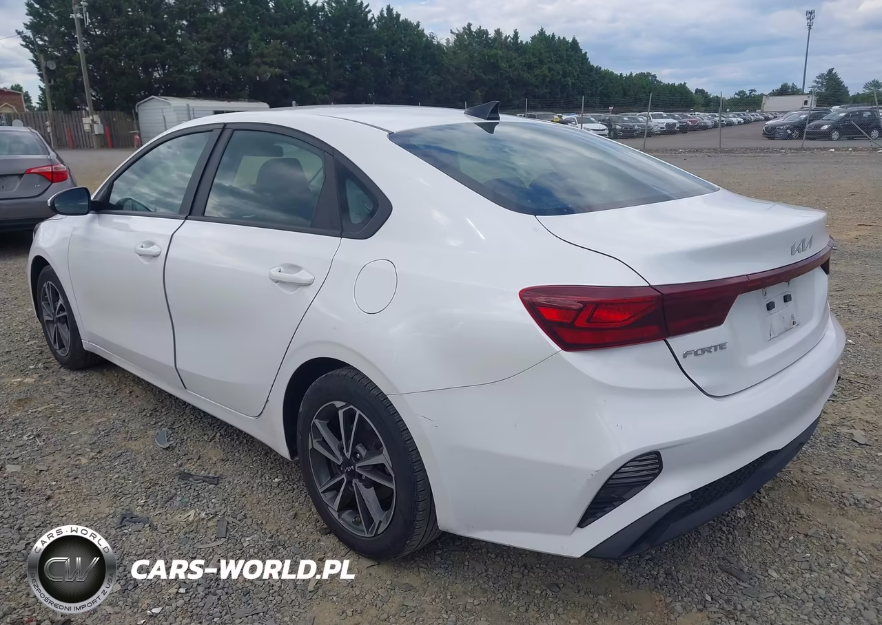 2023 Kia Forte Lxs VIN:3KPF24AD6PE545196 - 3