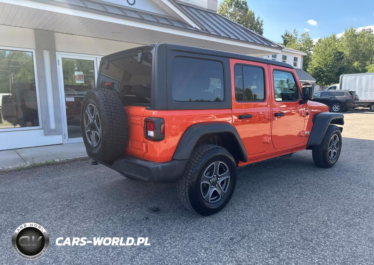 2019 Jeep Wrangler Unlimited Sport VIN:1C4HJXDG7KW584753 - 4