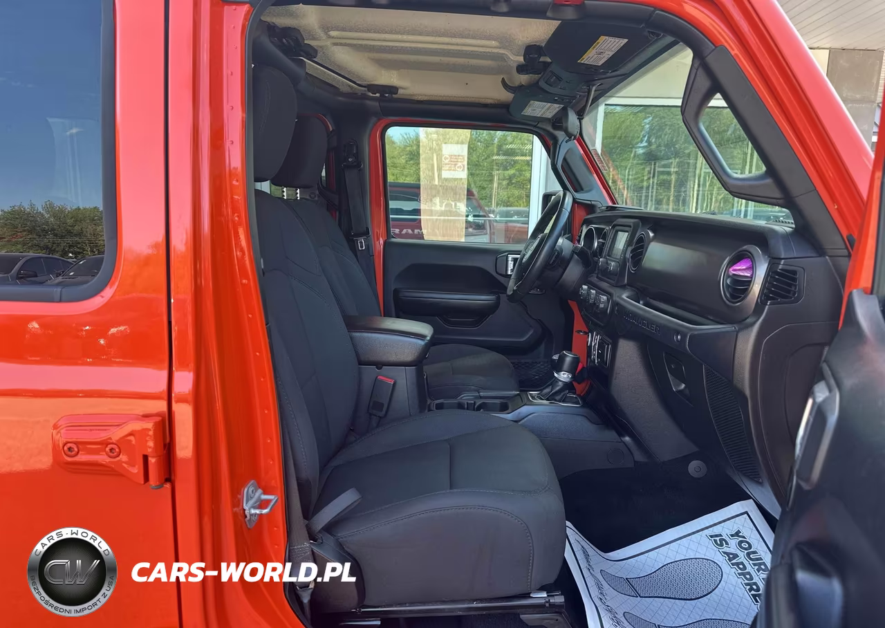 2019 Jeep Wrangler Unlimited Sport VIN:1C4HJXDG7KW584753 - 5