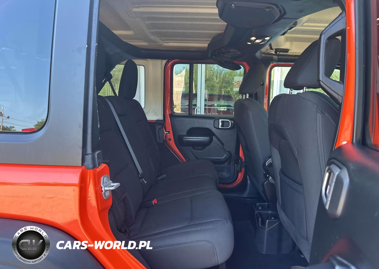 2019 Jeep Wrangler Unlimited Sport VIN:1C4HJXDG7KW584753 - 8