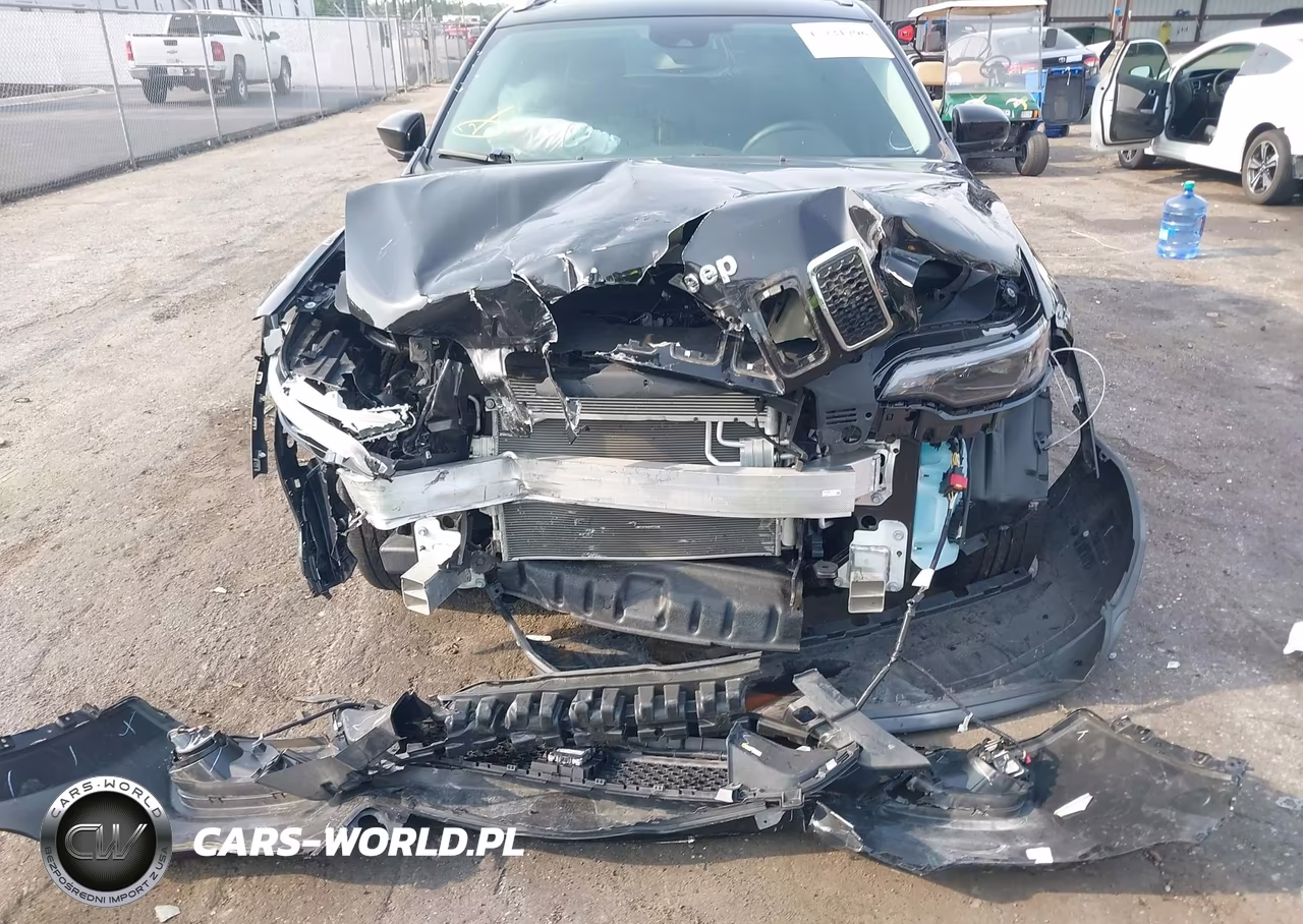 2021 Jeep Cherokee Latitude Lux 4X4 VIN:1C4PJMMX1MD223608 - 12