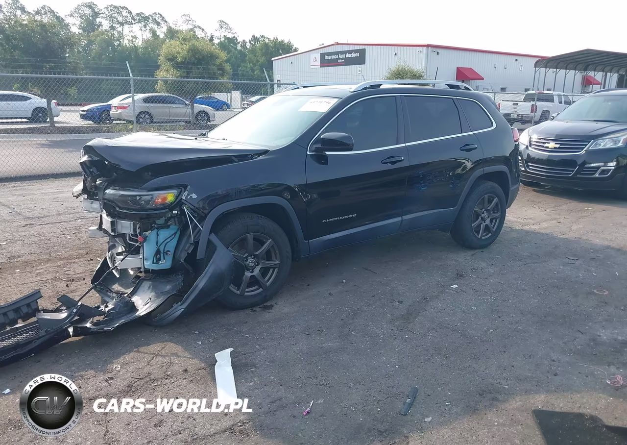 2021 Jeep Cherokee Latitude Lux 4X4 VIN:1C4PJMMX1MD223608 - 2