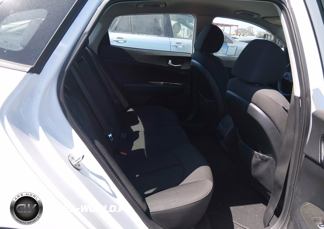 2017 Kia Optima Lx VIN:5XXGT4L33HG141481 - 8