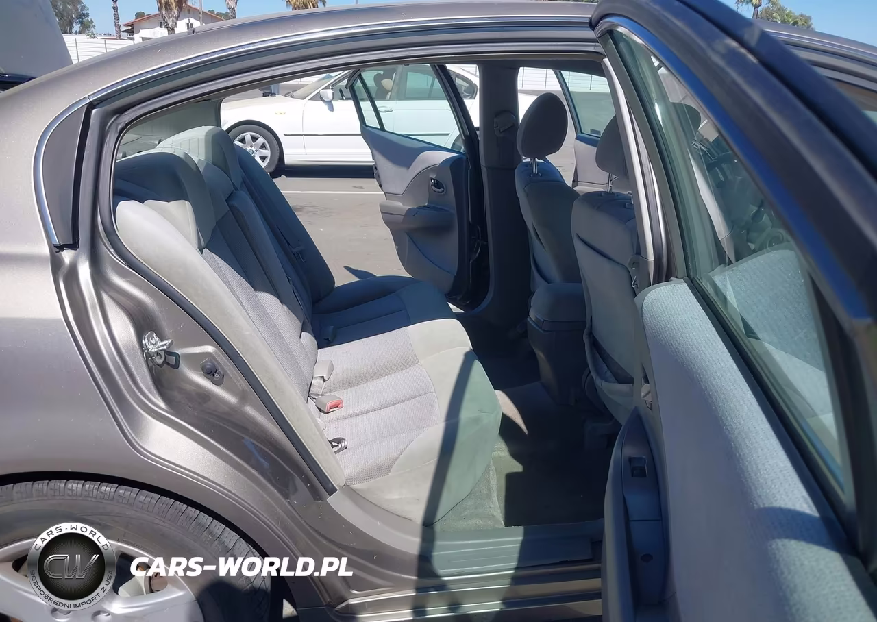 2004 Nissan Altima 2.5 S VIN:1N4AL11E14C107550 - 8
