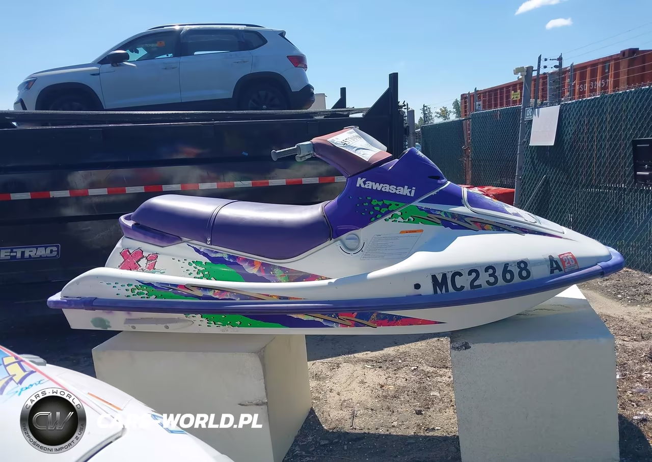 1994 Kawasaki Jet Ski 750 VIN:KAW40128J394 - 12