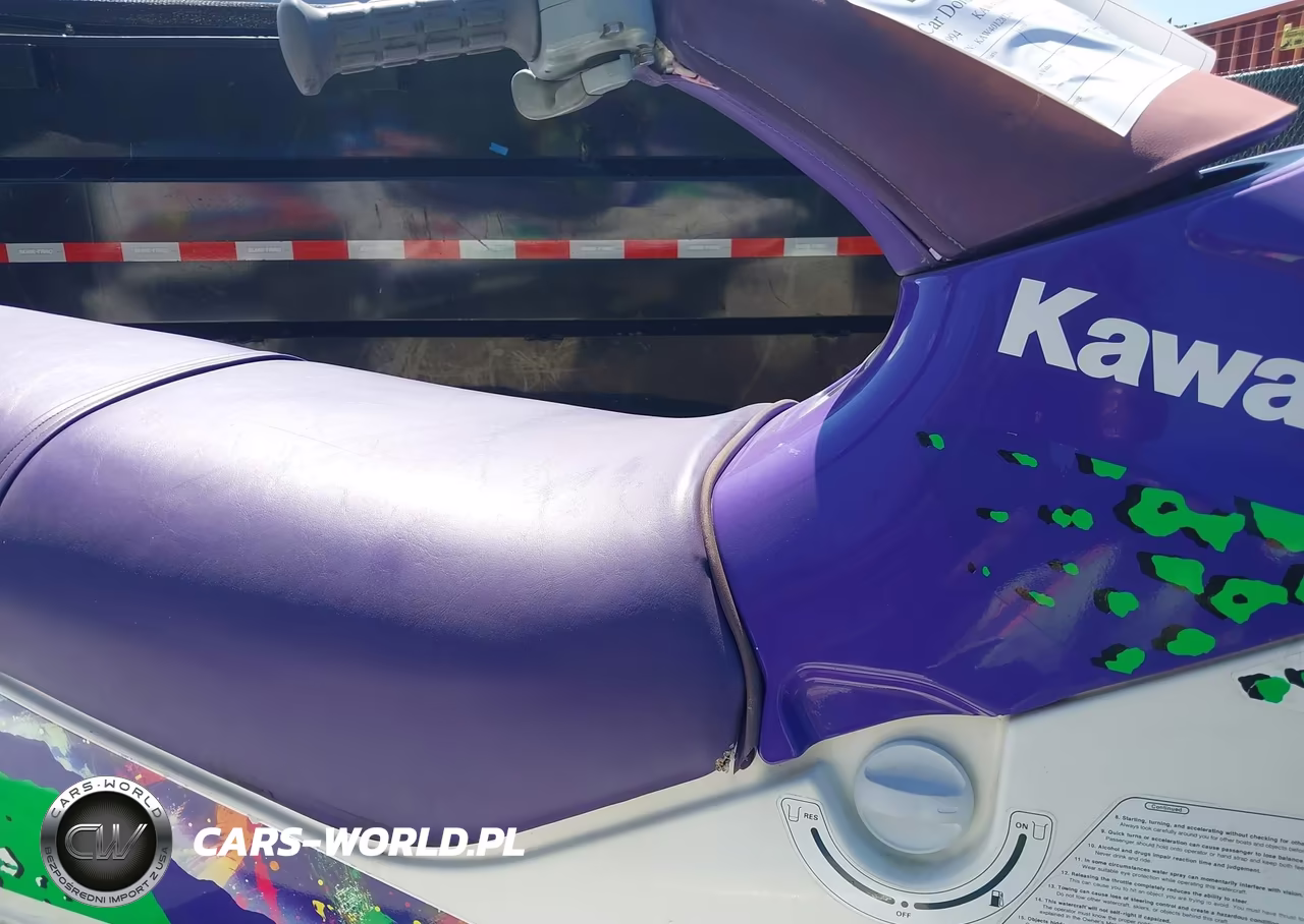 1994 Kawasaki Jet Ski 750 VIN:KAW40128J394 - 5