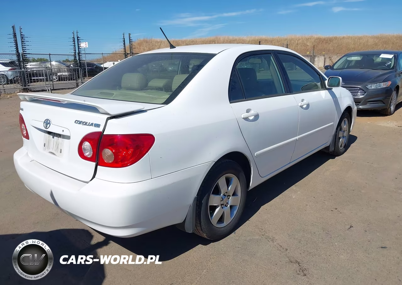 2005 Toyota Corolla Le VIN:1NXBR30E45Z431982 - 4