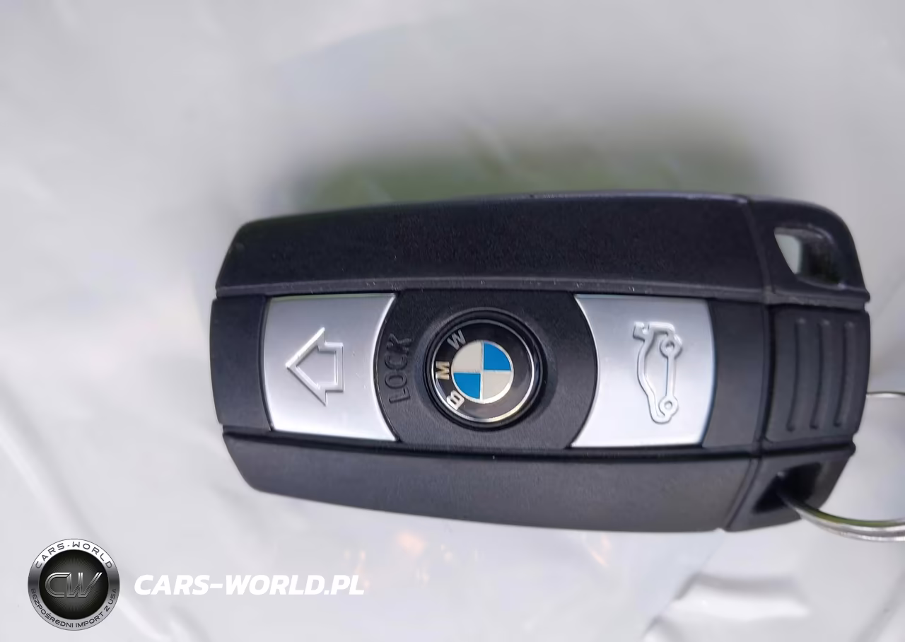 2015 BMW X1 xDrive28I VIN:WBAVL1C59FVY30253 - 11