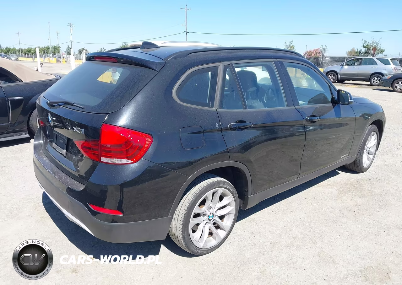 2015 BMW X1 xDrive28I VIN:WBAVL1C59FVY30253 - 4