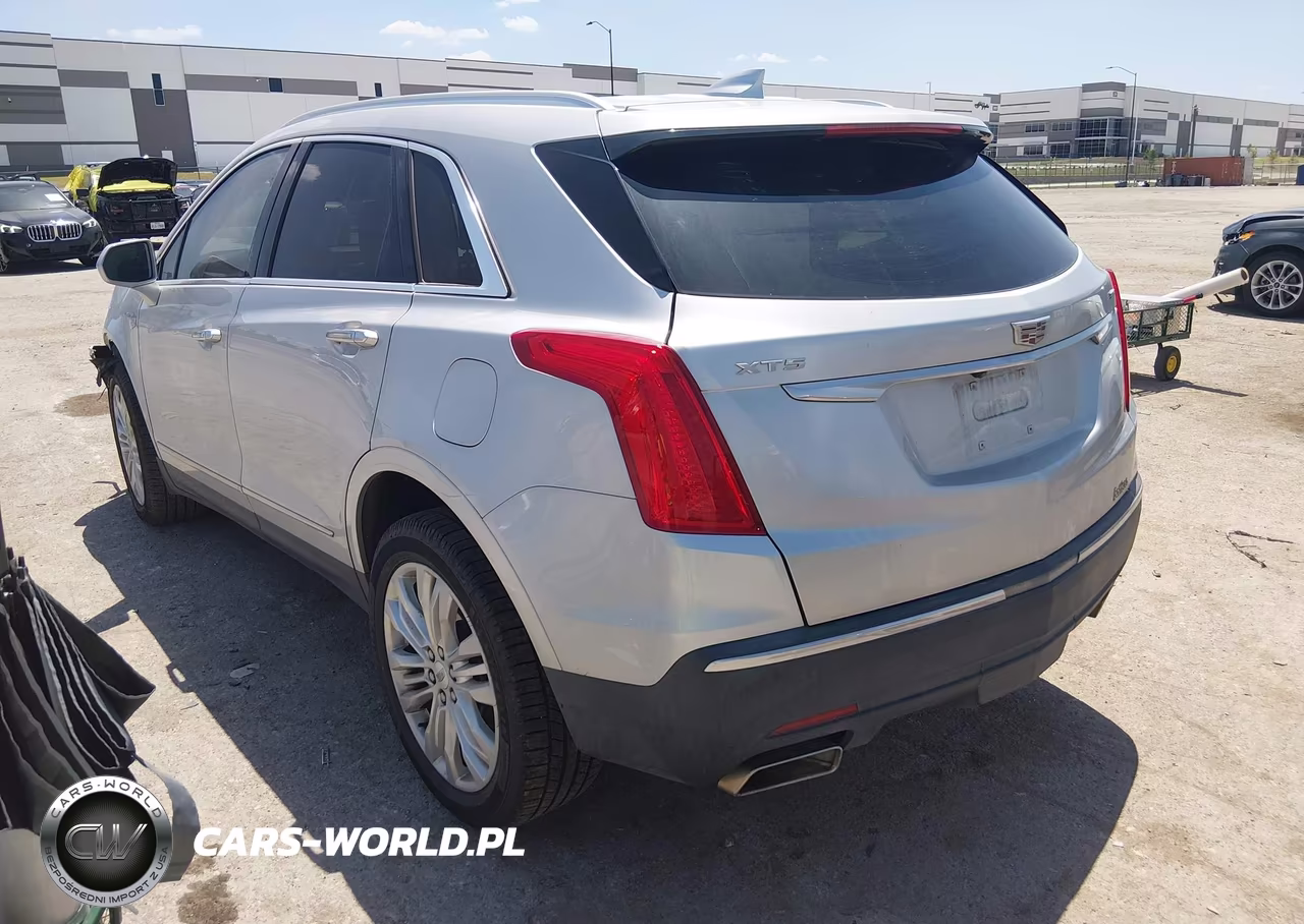 2018 Cadillac Xt5 Premium Luxury VIN:1GYKNERS8JZ213698 - 3